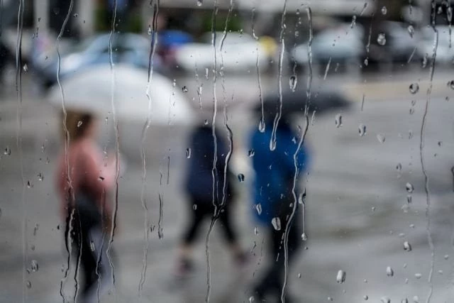 Συνεχίζεται η κακοκαιρία – Που θα εκδηλωθούν βροχές και καταιγίδες